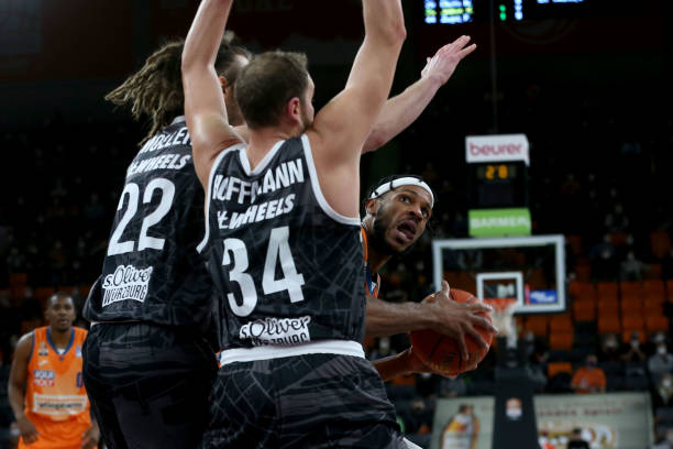 武磊在本场 武磊在本场