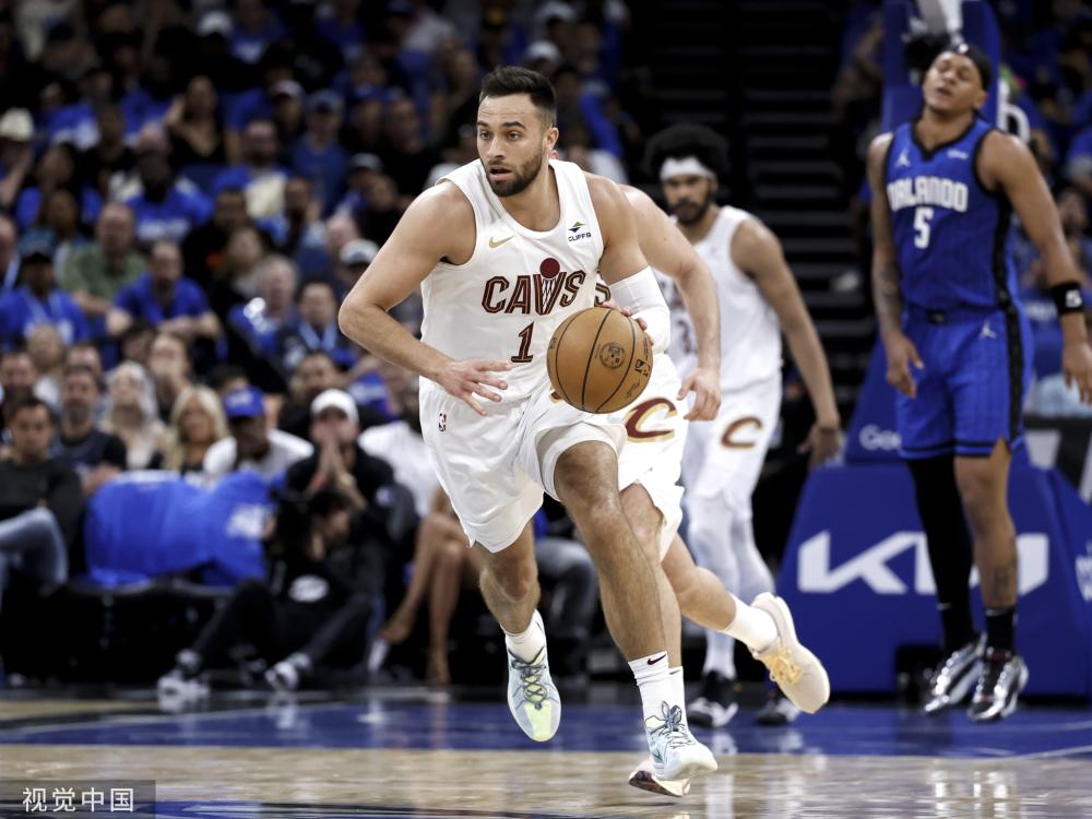 球队在胶着 球队在胶着